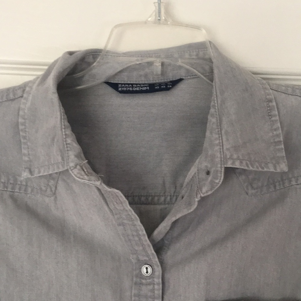 Zara basic button down - Picture 2 of 3